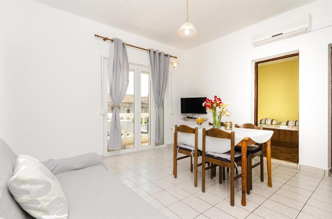 And Lotus Apartment